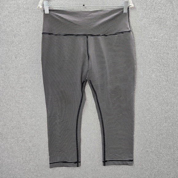 Lululemon Women Activewear Pants 12 Black White Wunder Under Crop Leggings Logo - Picture 1 of 10